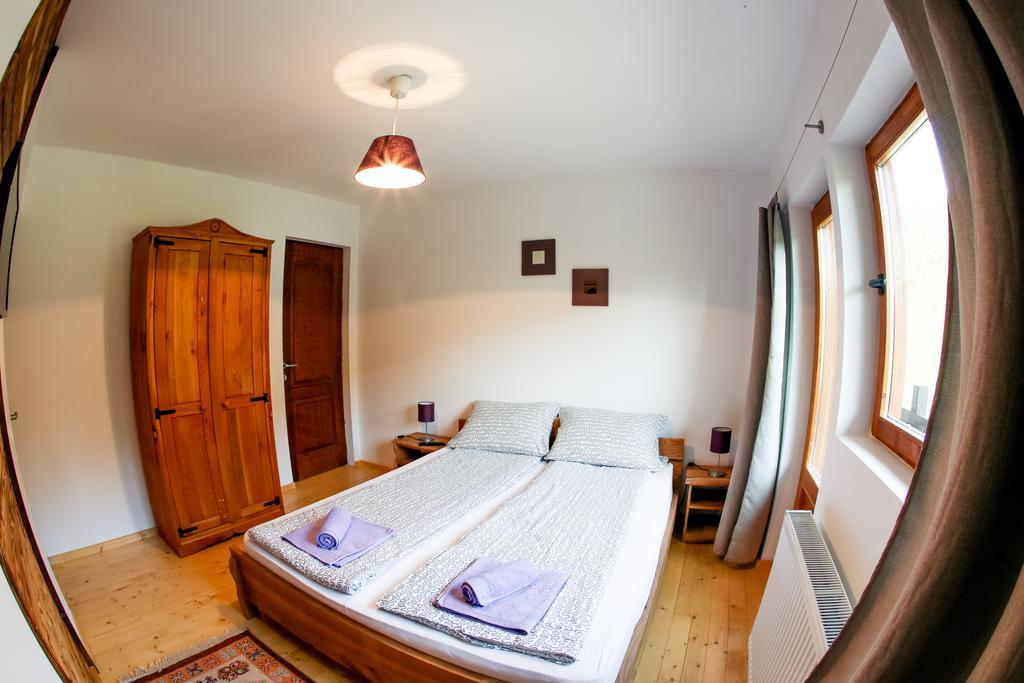 Landhaus Bed&Breakfast Vişeu de Sus Exteriör bild