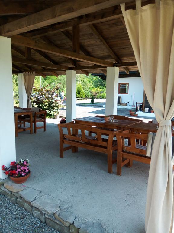 Landhaus Bed&Breakfast Vişeu de Sus Exteriör bild